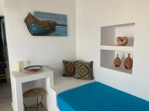 Folegandros Enchanting Cycladic Home Sunset Views
