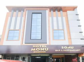SPOT ON 48499 Hotel Monu