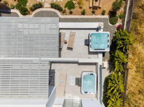Aelion Villa