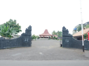 OYO 1567 Pendopo Tumaritis Syariah