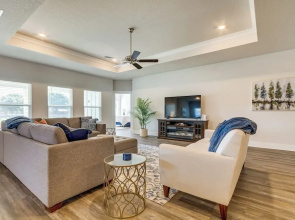 Gulf Breeze Home Rental: 8 Mi to Pensacola Beach!