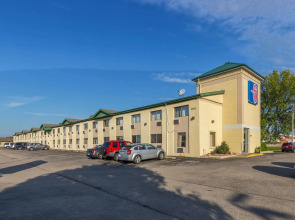 Motel 6-Moline, IL