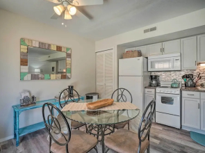 Branson Condo w/ Community Amenities: Near Dtwn!