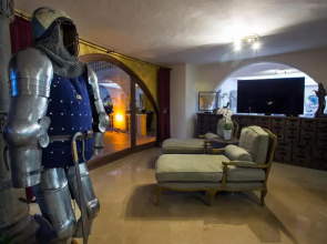 Le Chateau Lambousa Hotel
