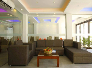Saffron Hotel