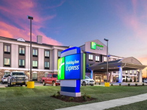 Holiday Inn Express Hutchinson by IHG
