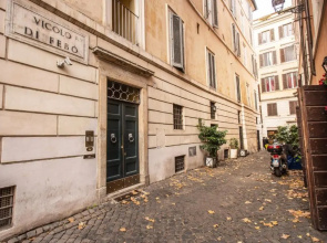 Febo Decharm apartment