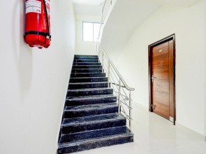 Super Townhouse Kukatpally North Formerly Munagala Arcade