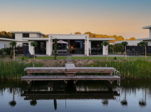 Luxury Villa With Veranda, Canoe