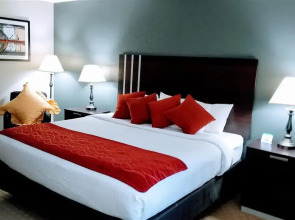 Ramada by Wyndham Bel Aire Erie