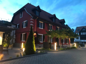 Logis Hôtel Au Lion Rouge