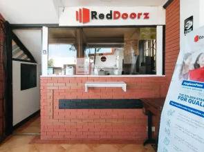 RedDoorz @ La Sefa Hotel and Resort Atimonan