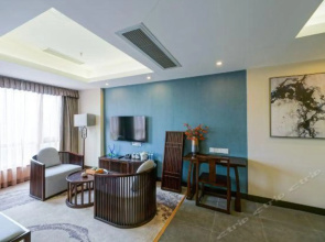 Qinghuali Art Hotel (Nanning East Railway Station ASEAN Shengtiandi Branch)