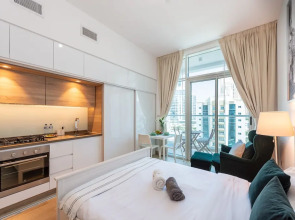 Marco Polo - Studio with Marina View + Huge Balcony in Marina