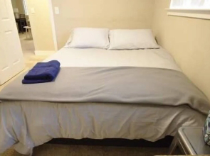 Furnished Washer & Dryer Near HWY 101