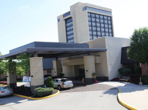 Ramada Plaza Cincinnati Sharonville