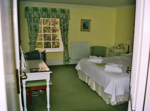 Priory Bay Hotel