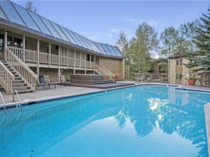 Woodbridge 19C - 2 Bedrooms Condo