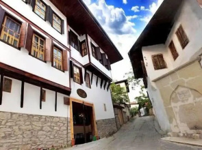 Serbetci Garden Konak