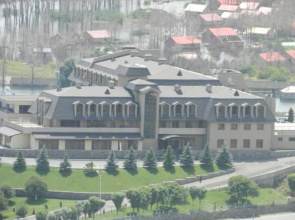 Harsnaqar Hotel Complex And Water World
