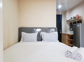 Nice And Elegant Studio At Belmont Residence Puri Apartment