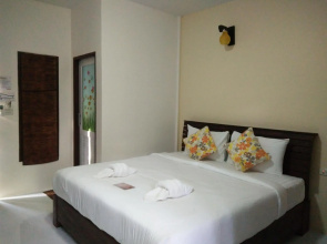Baan Suan Rim Klong