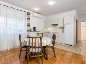 Stunning Apartment in Barbat na Rabu With Wifi and 1 Bedrooms