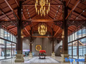 Rezen Longee Acadia Holiday Hotel (Shiyanba Resort International Resort, Jinghong, Xishuangbanna)