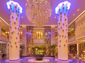 Grand New Centery Hotel Leshan