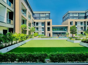 AmberCity Apartment at Embassy