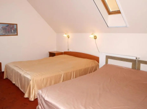 Pihenokereszt Panzio