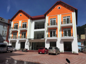 Hoa Binh Tam Dao Hotel