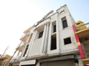 OYO 19765 Royal Guest House