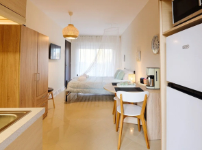 Impeccable 1-bed Apartment in Schinias Beach