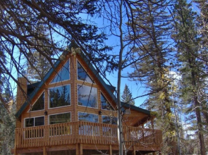 Duck Creek Luxurious Cabin