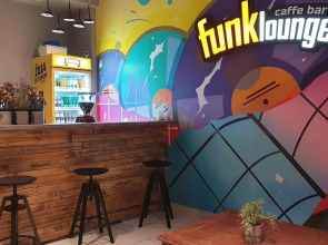 Funk Lounge Hostel