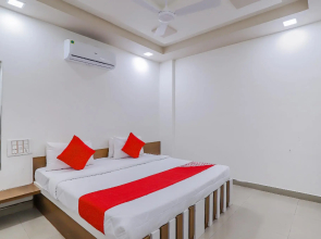 OYO 80936 Hotel Maldhari