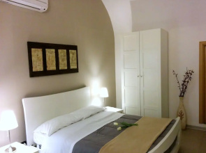 Zefnea House