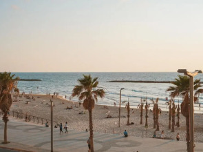 Monochrome Rothschild - Smart Hotel by Loginn Tel Aviv