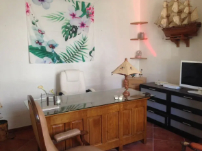 Olonzac. Chambres d hôtes avec piscine