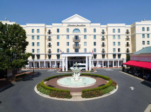 Hampton Inn & Suites Charlotte/South Park at Phillips Place
