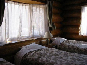 Mori no Log Hotel Kamloops