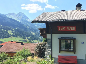 Cozy Chalet With Amazing Mountain Views Ski-in, Ski-out, Trailheads