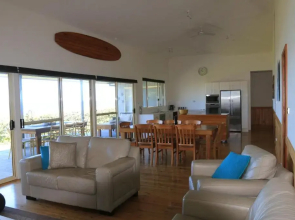 Bunkys By The Sea Holiday House