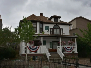 Victorian Inn & Carriage House