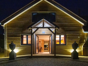 Owl Barn in Oxford With 5 Bedrooms and 5 Bathrooms