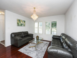 Splendid 3 Bedroom Townhouse in Heartland