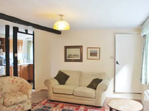 Oaklawn Cottage