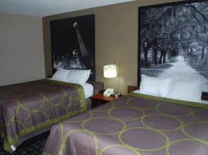 Super 8 by Wyndham Warner Robins