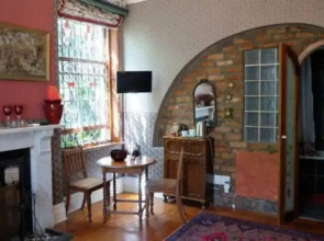 Jambo Guest House Bay Room in Green Point